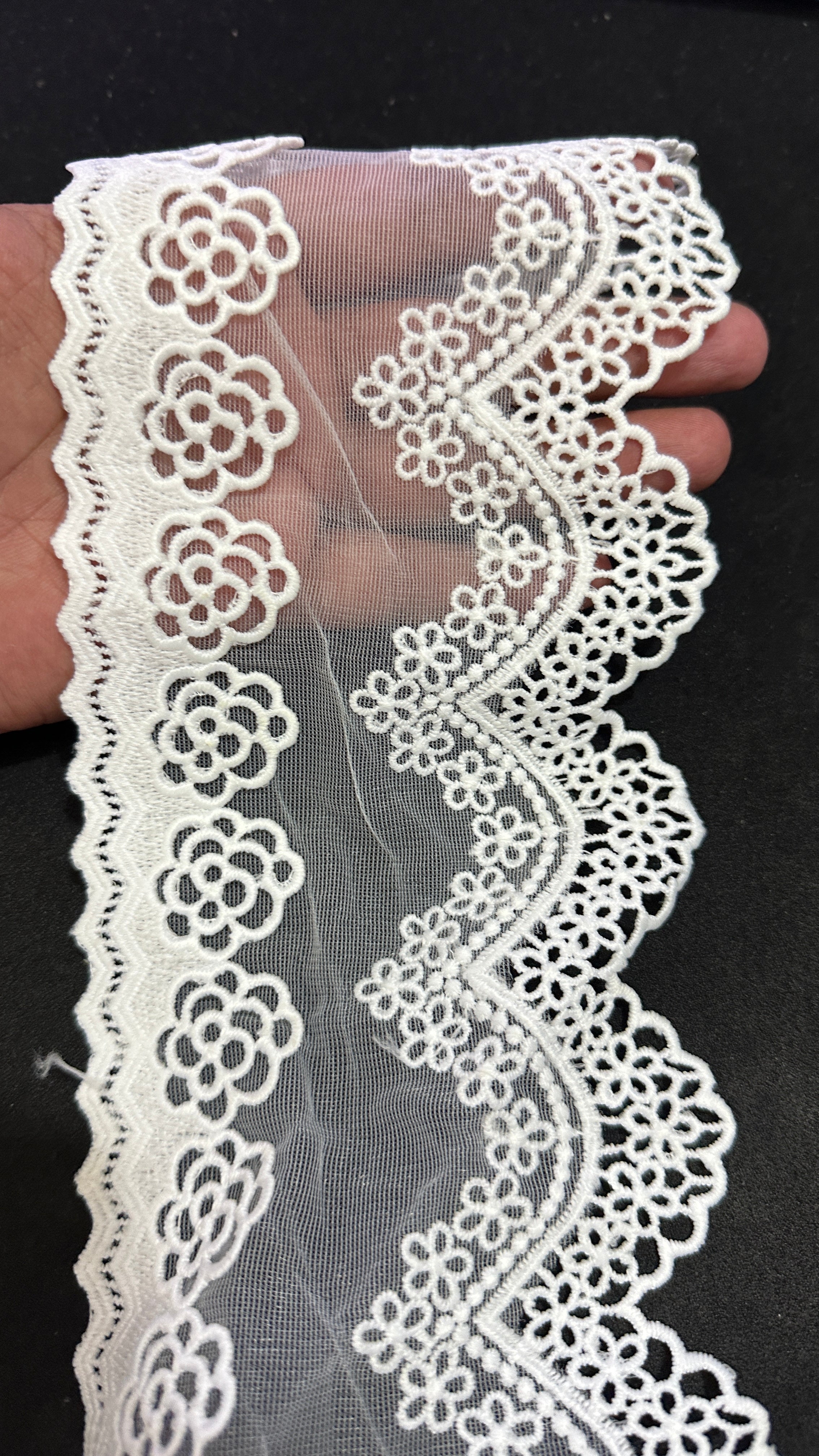 🌿Designer Milky Net Border Lace – Elegant Floral Pattern ( L519 )