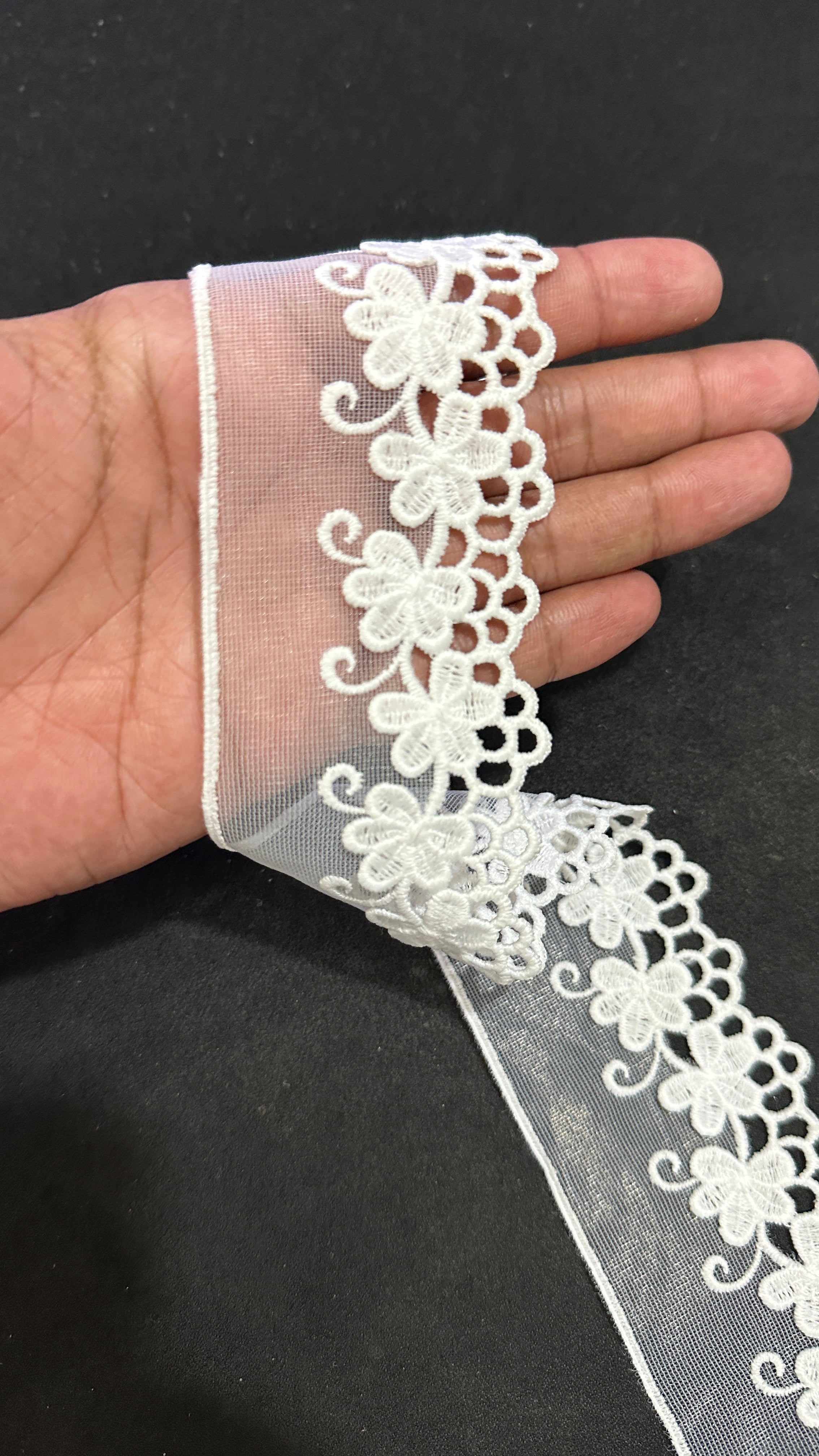 🌿Designer Milky Net Border Lace – Elegant Floral Pattern ( L524 )