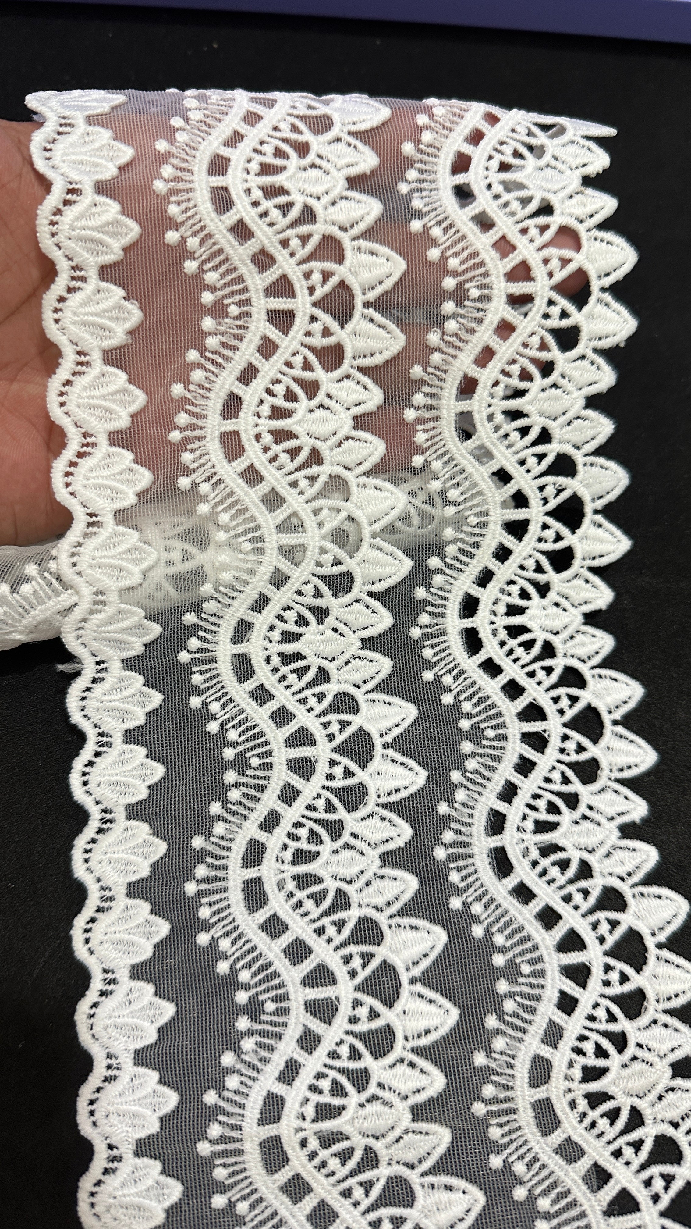 🌿Designer Milky Net Border Lace – Elegant Floral Pattern ( L525 )