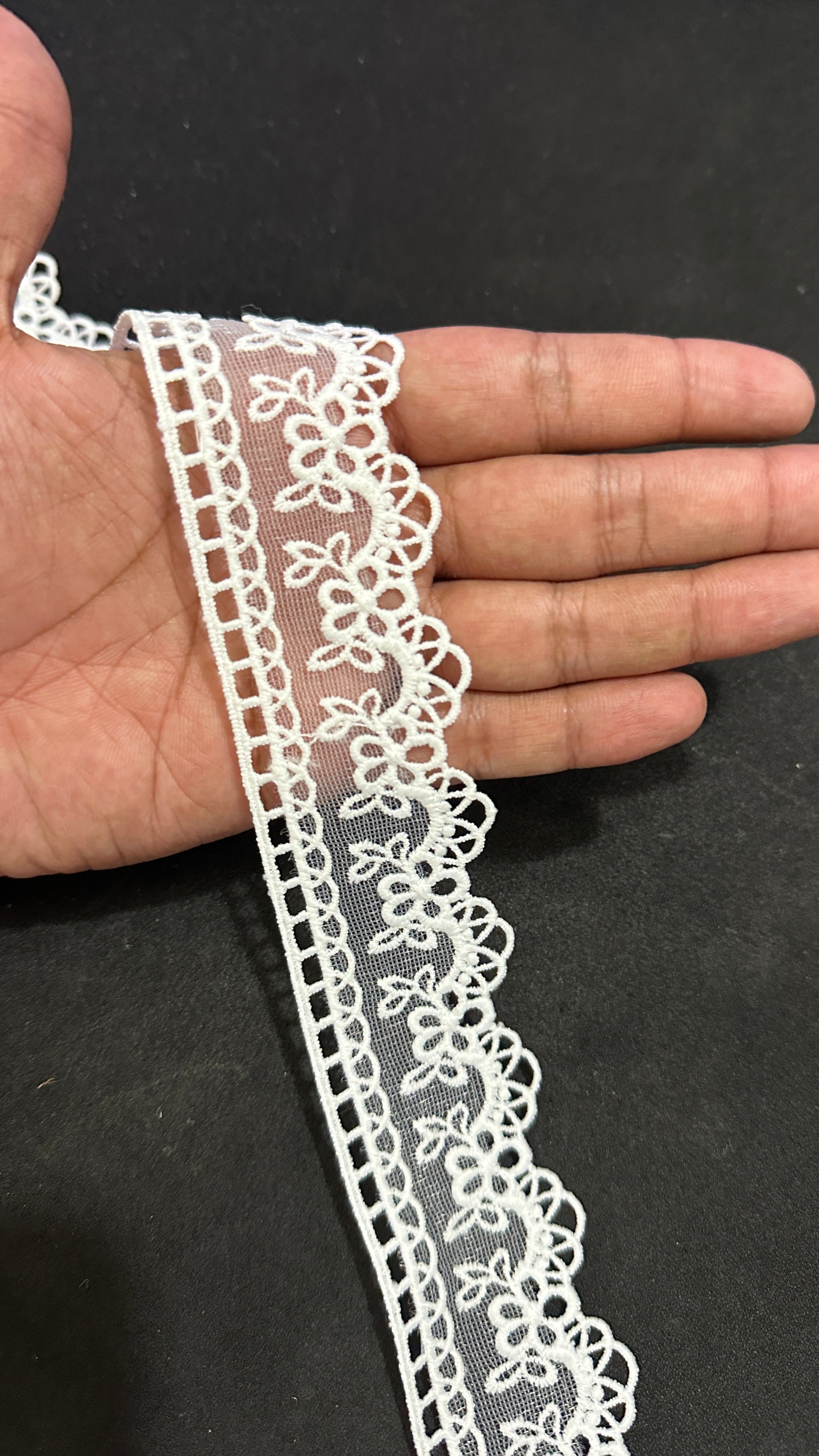 🌿Designer Milky Net Border Lace – Elegant Floral Pattern ( L527 )