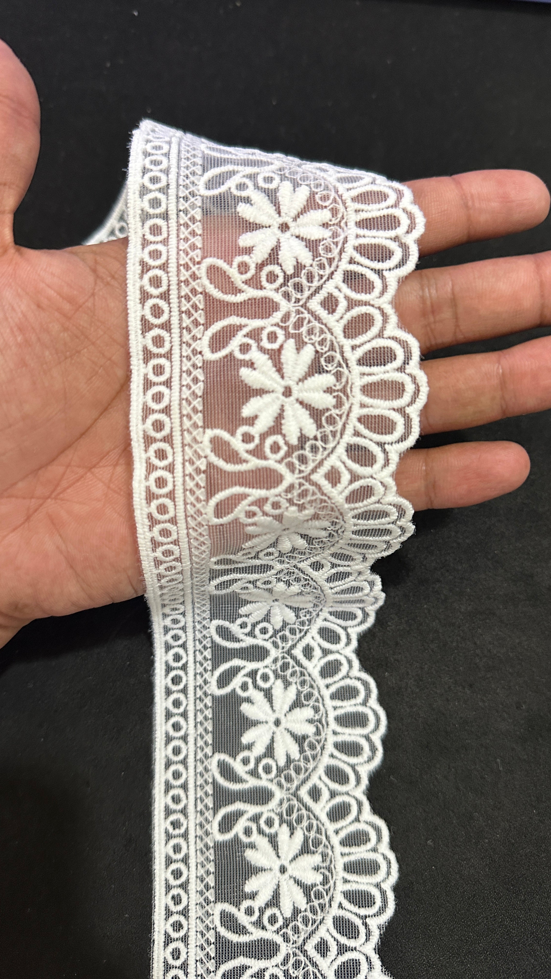 🌿Designer Milky Net Border Lace – Elegant Floral Pattern ( L533 )