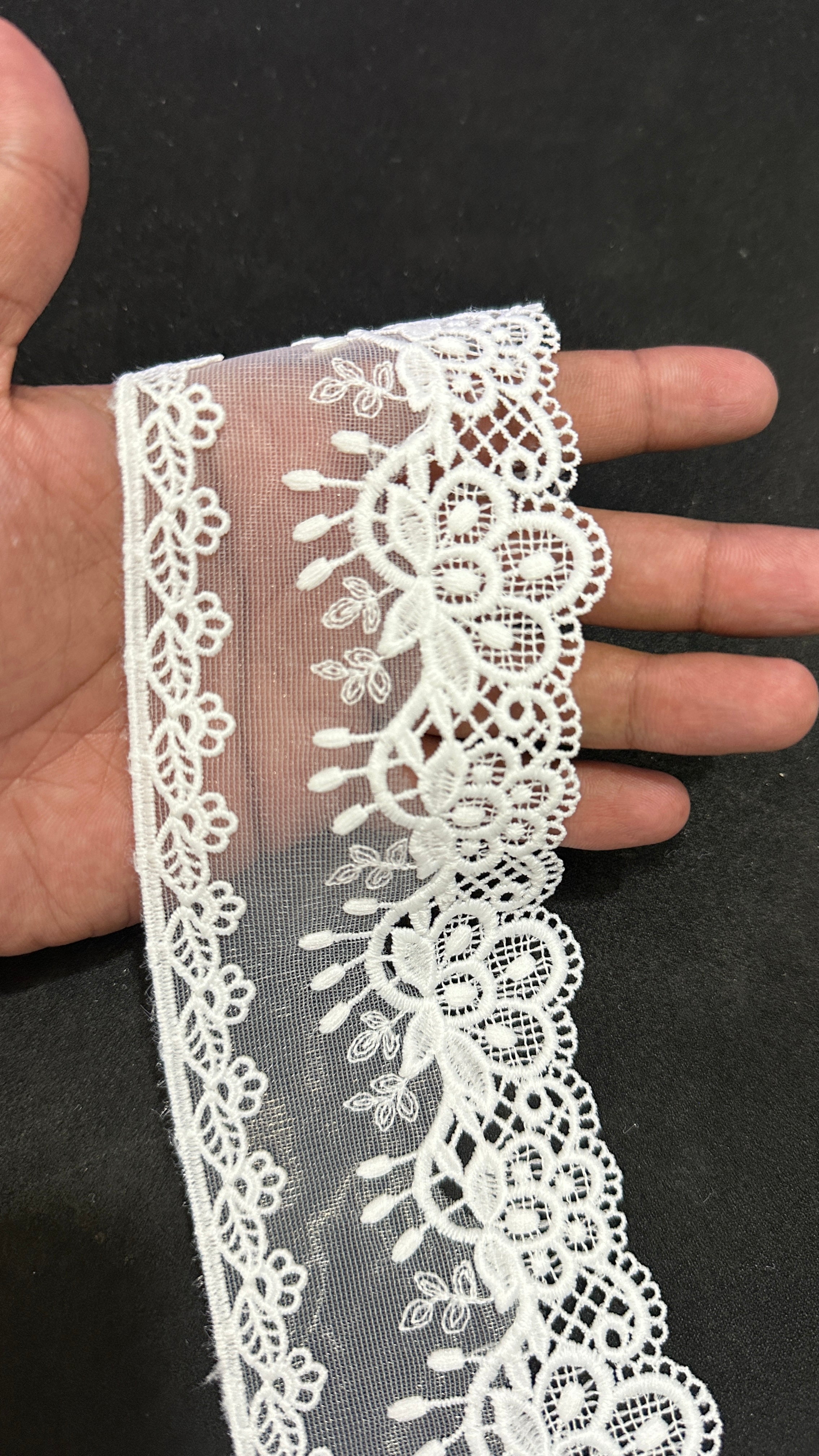 🌿Designer Milky Net Border Lace – Elegant Floral Pattern ( L538 )