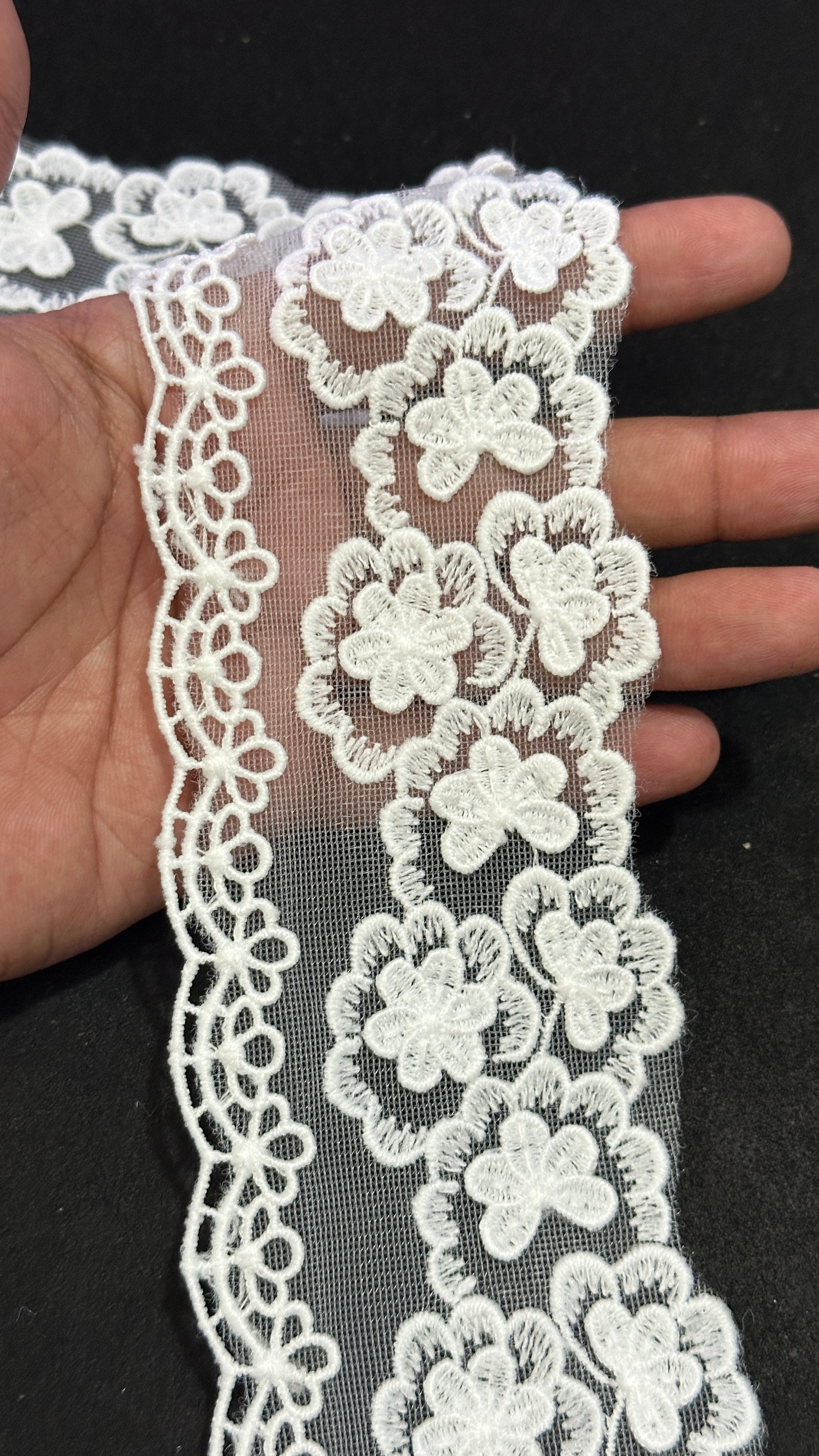 🌿Designer Milky Net Border Lace – Elegant Floral Pattern ( L543 )