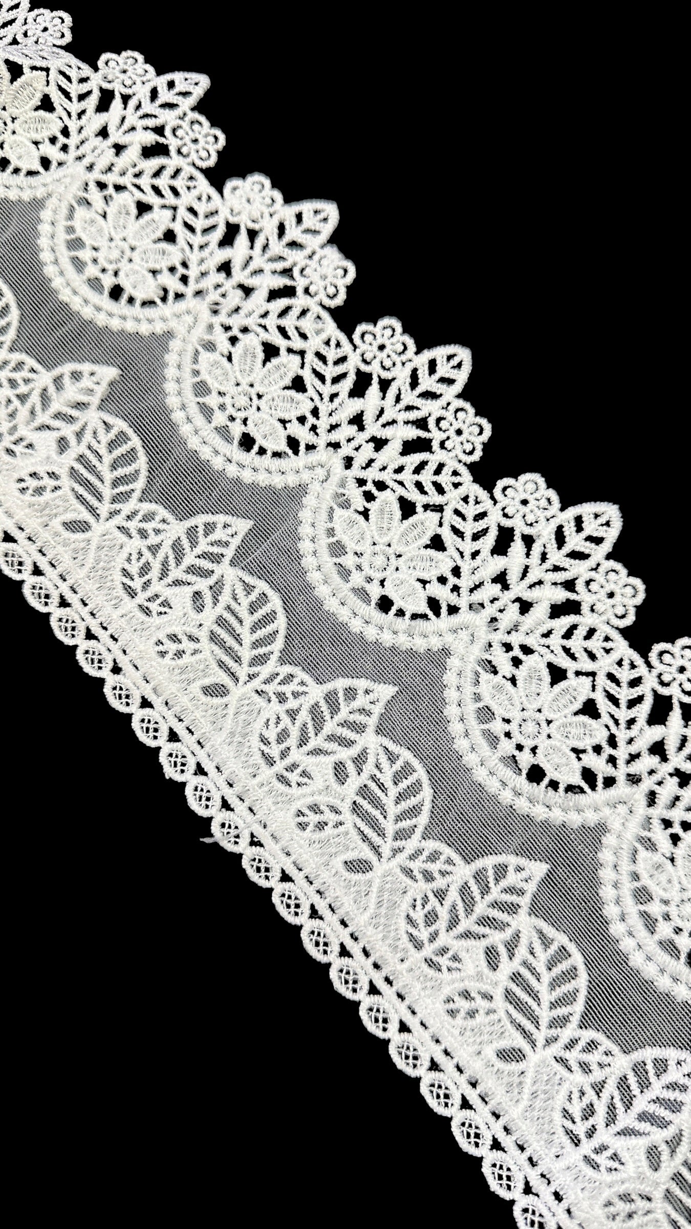 🌿Designer Milky Net Border Lace – Elegant Floral Pattern ( L549 )