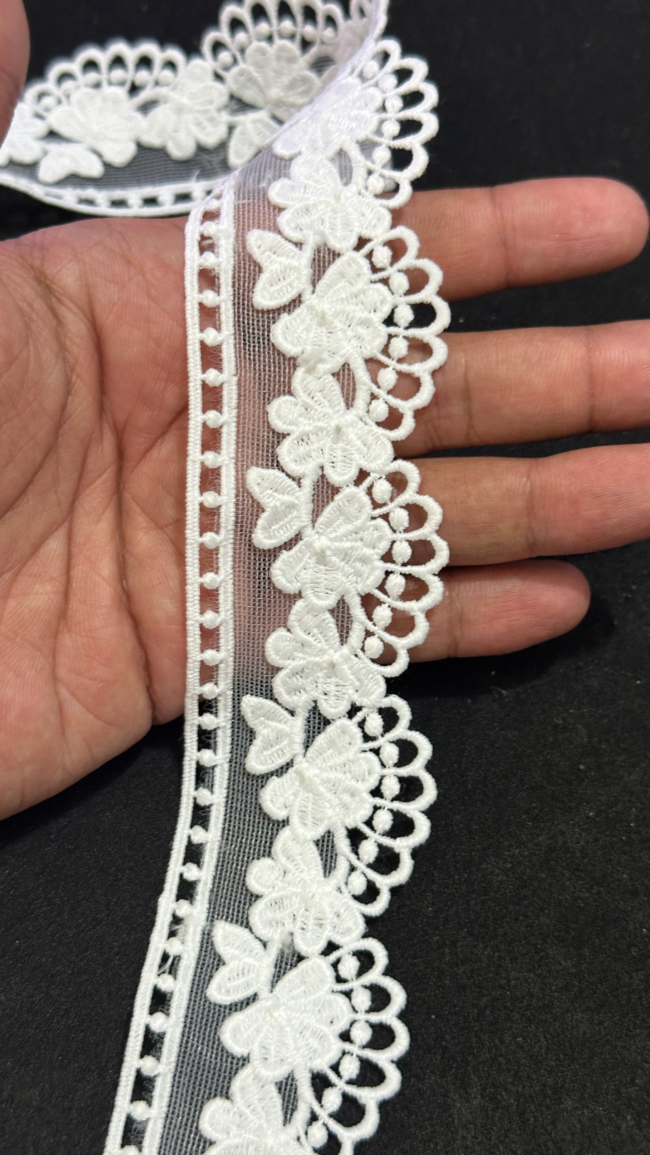 🌿Designer Milky Net Border Lace – Elegant Floral Pattern ( L550 )