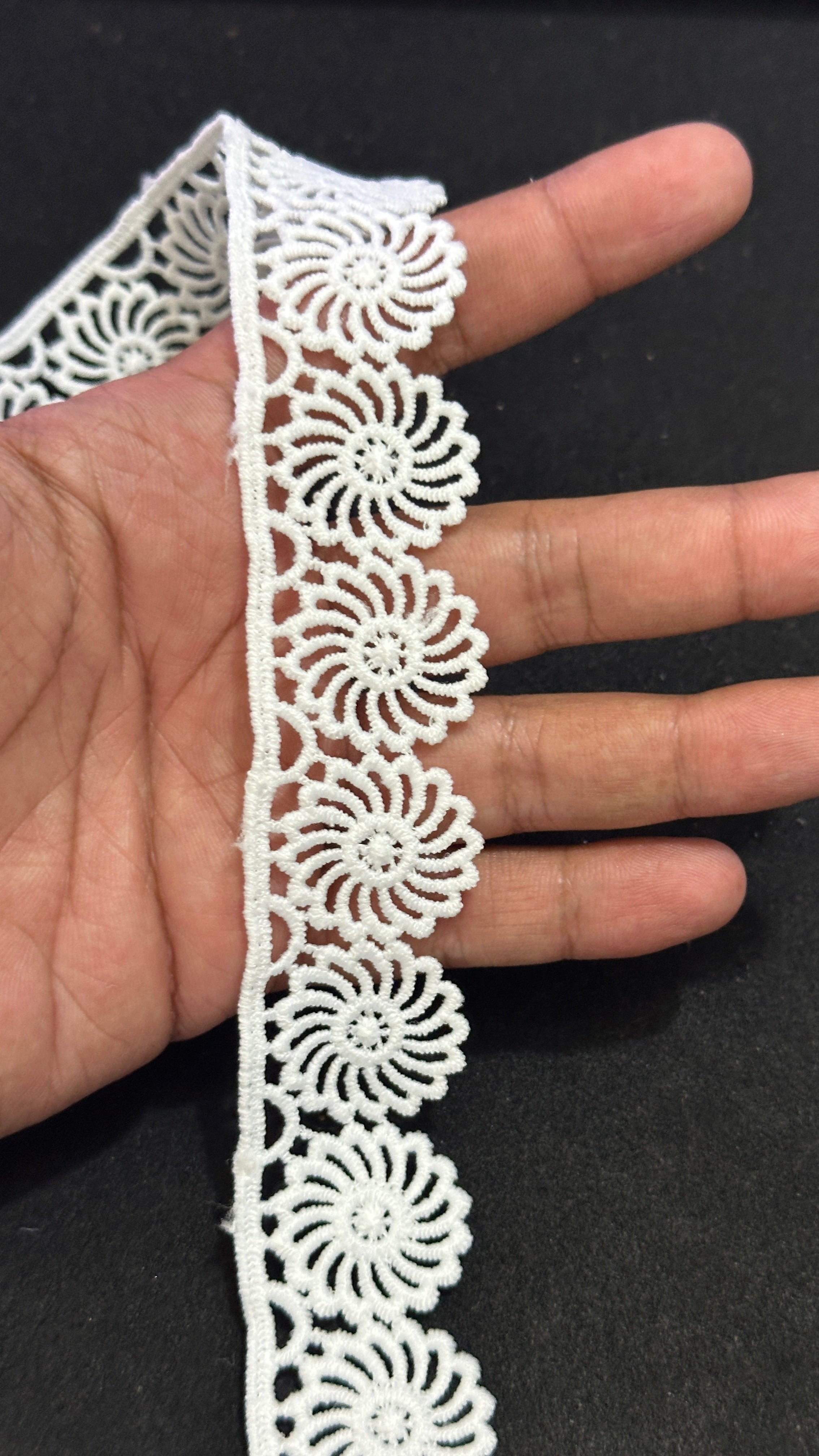 🌿Milky Lace / Dupatta Size - ( L496 )